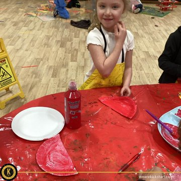wearekickstart's tweet image. Day 1 of Holiday Club at @mesne_lea🎉✨

The children made Chinese horses and enjoyed playing lots of fun games – a brilliant start to the week! 🐎🎈

#Creative #MesneLeaPrimary #ActiveLearning #Kickstart