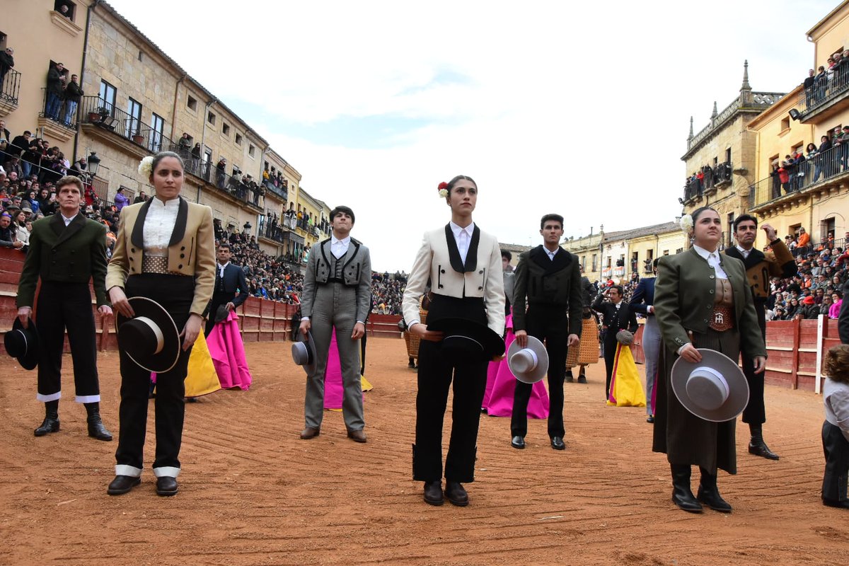 Aplausos tweet media