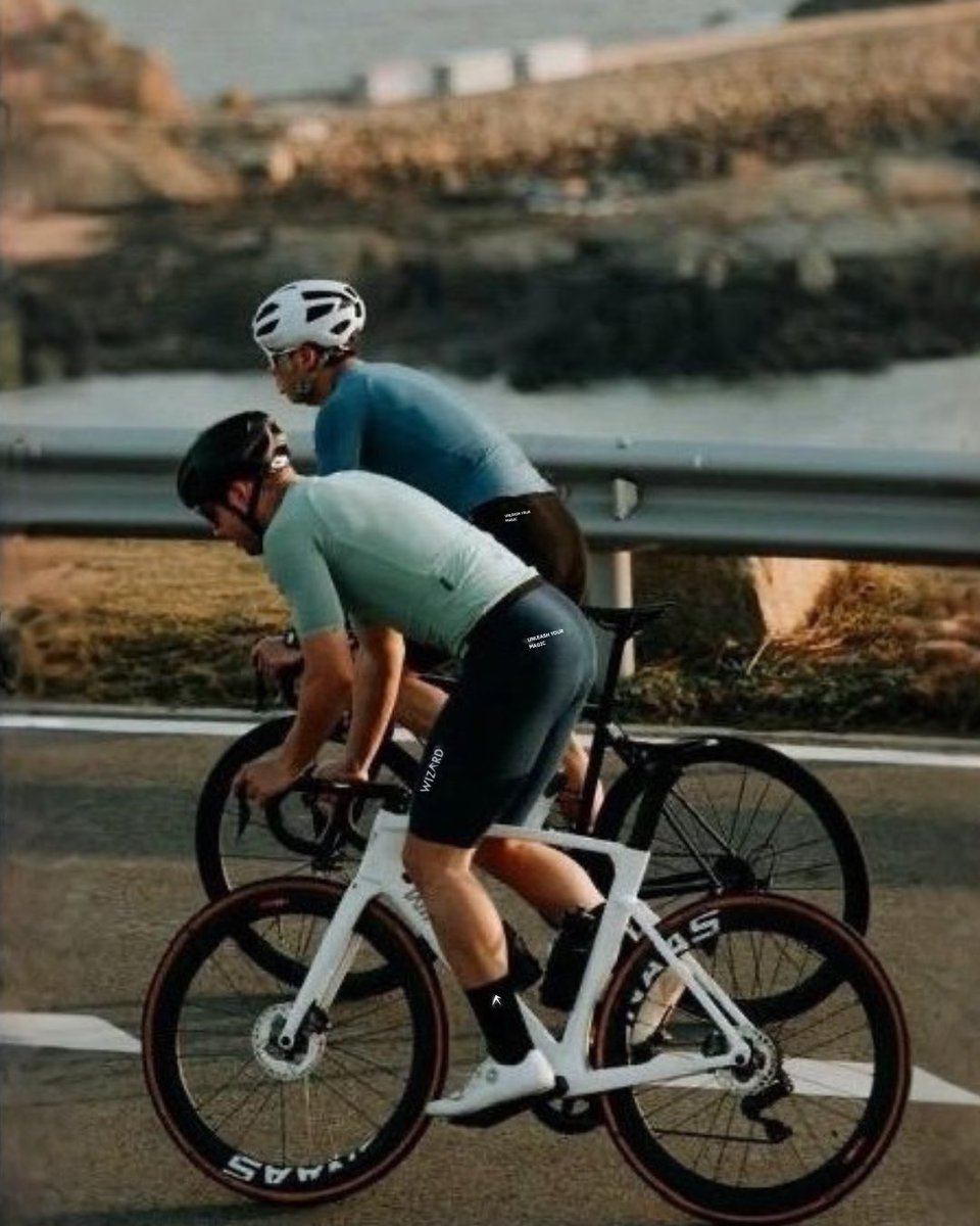 WizardAthletic's tweet photo. Steam Line Men’s Cycling Bibshort 🚴‍♂️🔥
Not just gear, a performance upgrade.
Second-skin fit. Maximum aerodynamics. Zero distractions.
Push harder. Ride faster. Own the road.

Tag your ride partner and drop a 🔥 if you’re ready to level up.
 
Shop now 
https://t.co/Uus0OBin2h https://t.co/y4zdkj0KsG