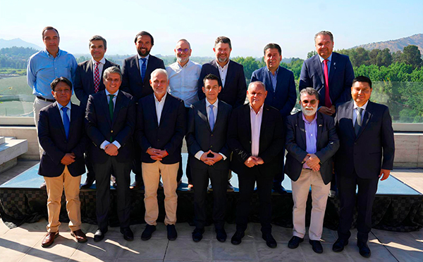 El Blindaje Legal de Los Intocables: Cómo el Fuero Protege a Gobernadores Regionales de Enfrentar la Justicia

➡️region2.cl/el-blindaje-le…⬅️

#Antofagasta #Calama #Tocopilla #Taltal #Mejillones #Maríaelena #Baquedano #Sierragorda #Sanpedrodeatacama #Chile