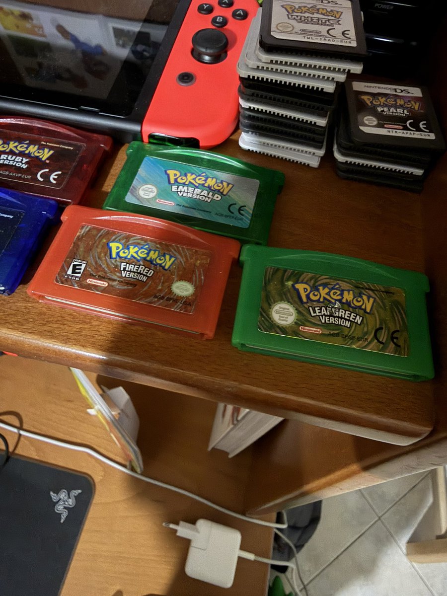 MikemanPlayz's tweet photo. Hopefully they’ll come soon to the switch’s 2 big screen in HD 
#pokemonday https://t.co/9GykqZxmpy