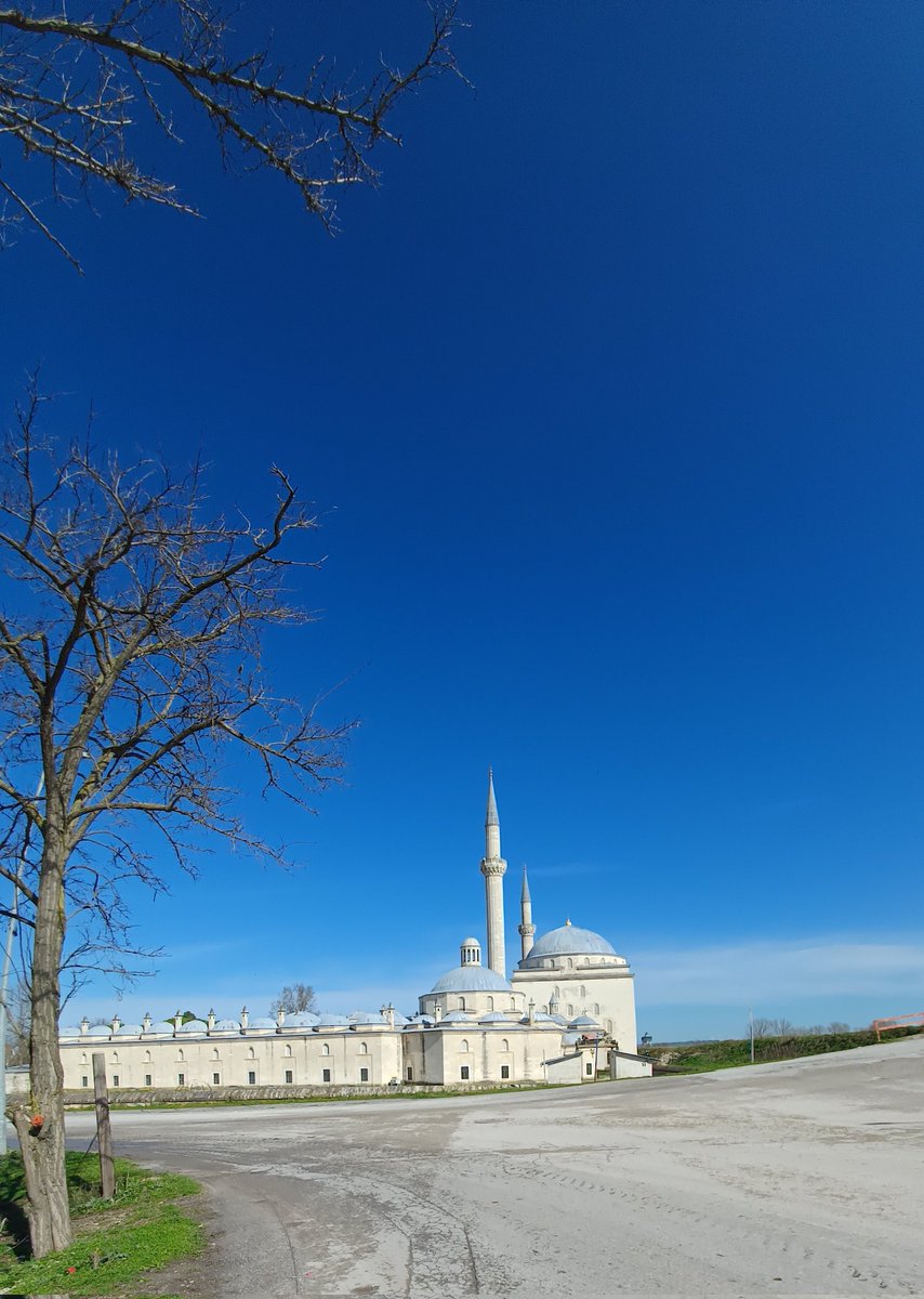 "İslam, Korkakların Değil Cesur ve Atılgan Müslümanların Omuzlarında Yükselecektir." 

Edirne Kampımızdaki Geziden Kalanlar📷
#milligorus #milligorusmedeniyettir #4fakulte #AGD