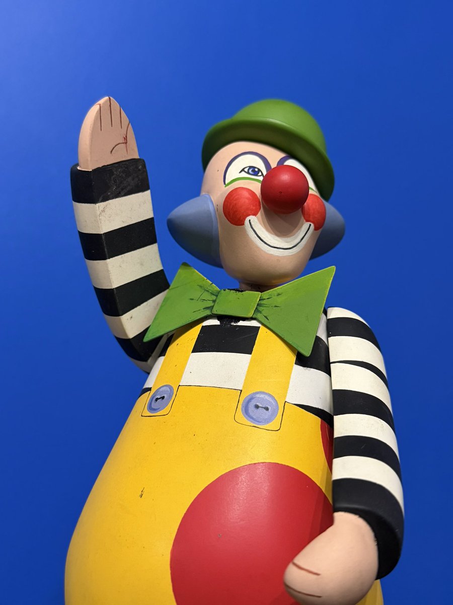 Greetings people of the Thomas Community!
Mr bubbles wanted to say hello! 🤡 🤡 🤡