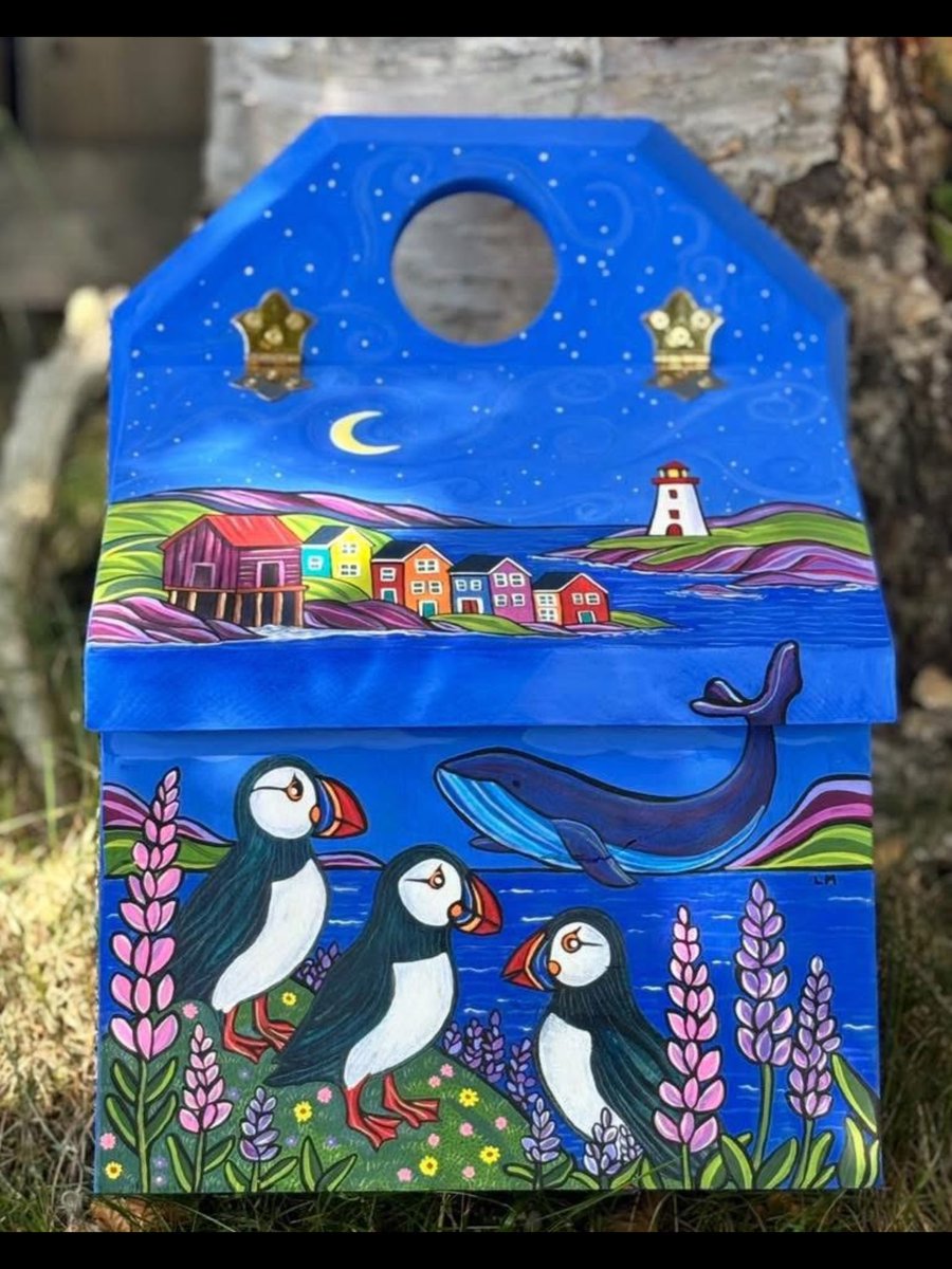 mueller6206's tweet photo. I’m from Newfoundland, Canada a place that feels like it was painted by magic itself.
The puffin is such a whimsical little soul. And yet, it belongs to us. To this rock. To this wild, enchanting island I call home.
#NewfoundlandArtist
#NewfoundlandCanada
#WhimsicalArt
#Fantasy https://t.co/llJdI7jlUA
