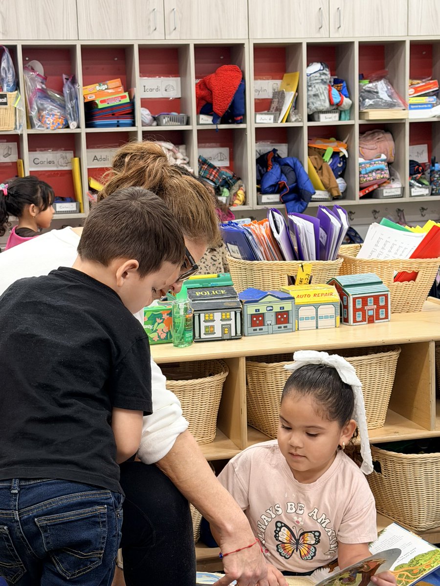 Salado Elementary Library tweet media