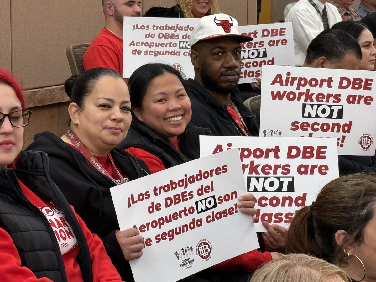 Culinary226's tweet photo. We’re LIVE at the Clark County Commission where Culinary Union is giving public comment on behalf of nearly 400 @LASAirport hospitality workers fighting for a fair union contract.

Watch livestream to see Culinary Union members &amp; @TedP226: https://t.co/RDRKUFL9p2 #ContractNOW https://t.co/GVtuHt49as