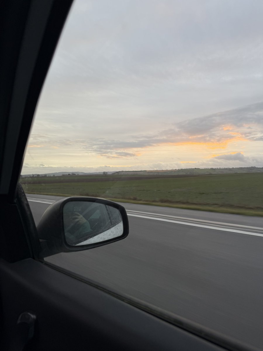 eva 🎢 tweet media