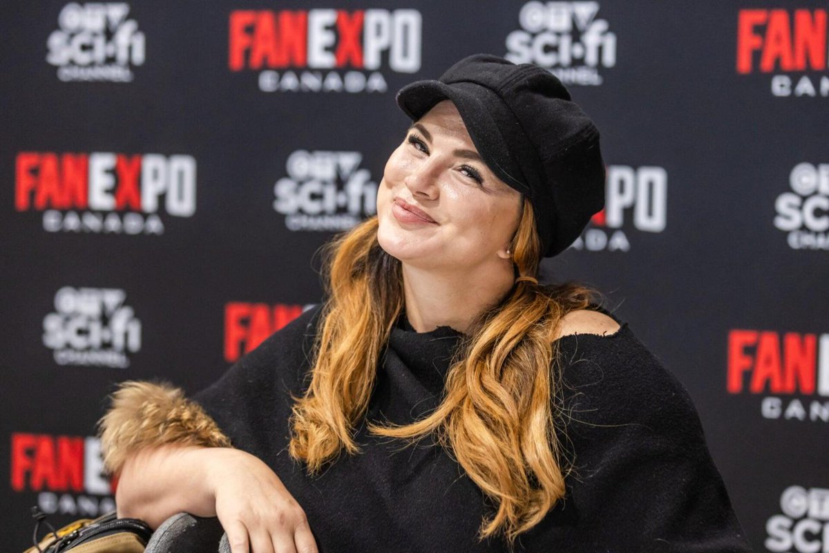 BloodyElbow's tweet photo. Gina Carano reveals conversation she had with Ronda Rousey that convinced her to accept super fight https://t.co/kfEa6ZNGgD https://t.co/txBdIcfz0X