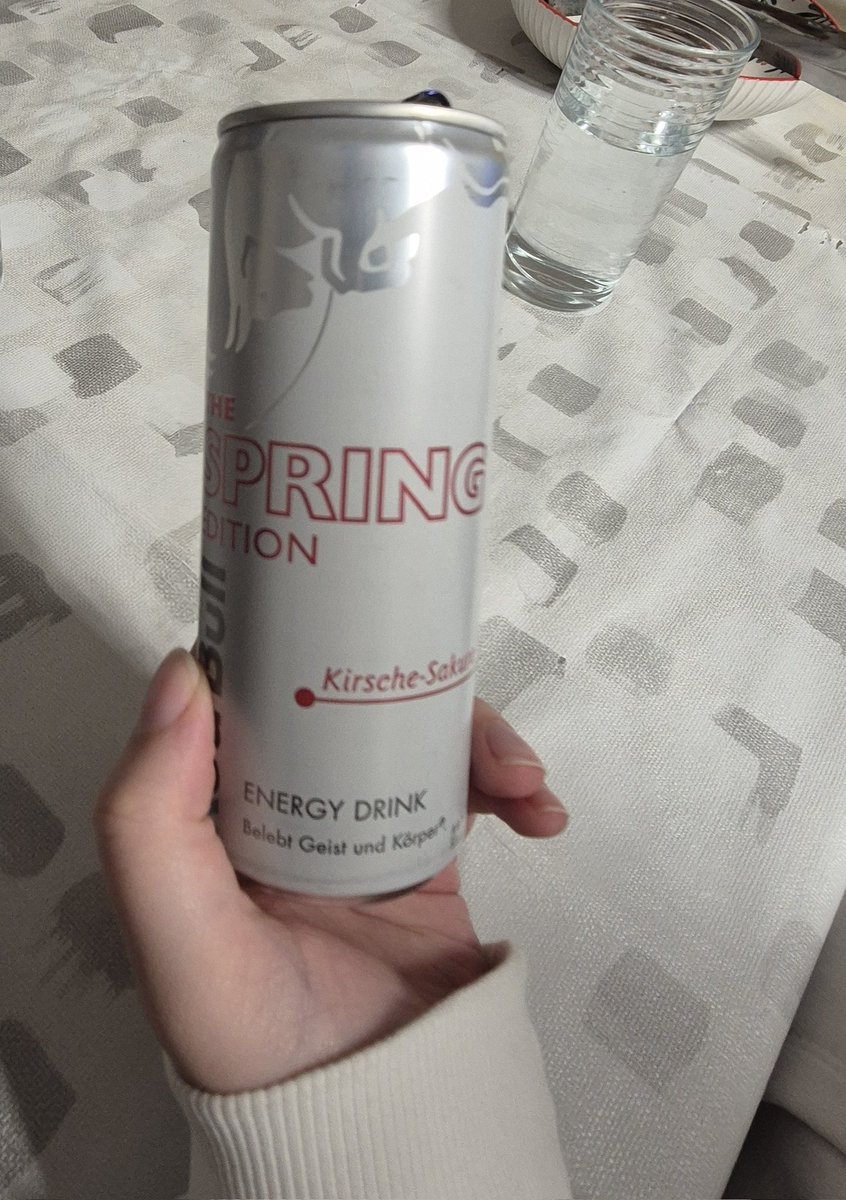 This new spring edition tastes straight up like candy I'm kinda obsessed