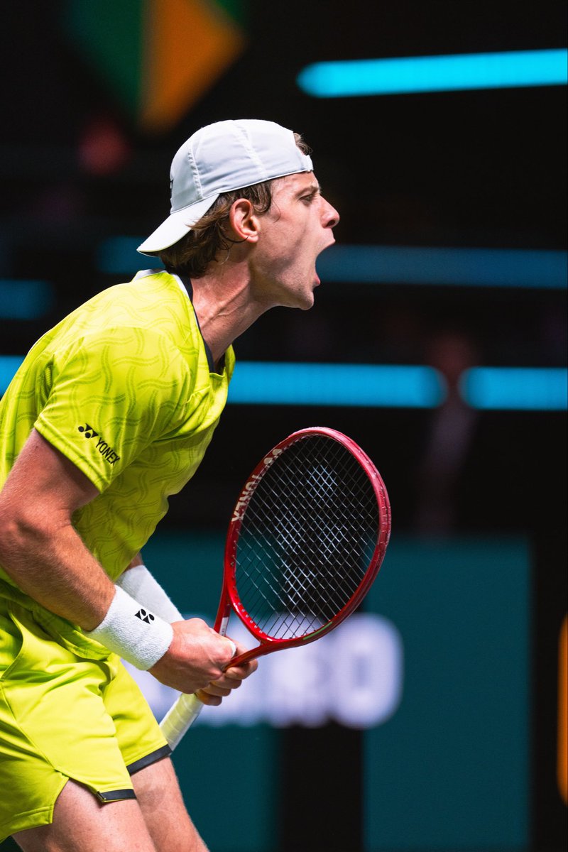 Doha ATP500. R1
<a href="/ZizouBergs/">Zizou Bergs</a> vs Giovanni Mpetshi Perricard 
6-3. 6-7(5) 6-4

In Doha, Zizou Bergs delivered a good performance. He dominated the first set, faced some challenges in the second, but came roaring back in the third to secure the victory in a last game where Zizou won