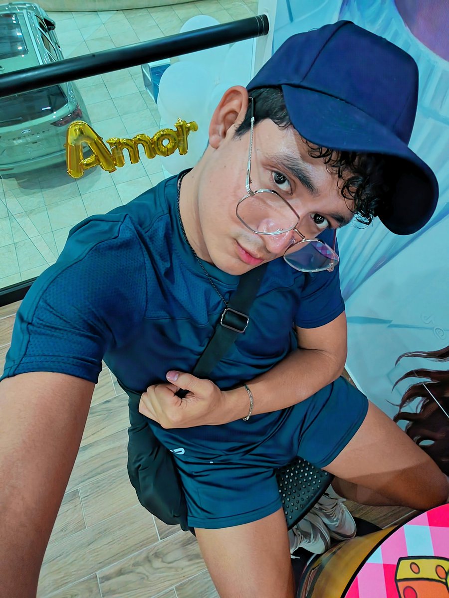 WilliamsVidal__'s tweet photo. Este amor me está poseyendo, pero no me importa en absoluto. ❤️‍🩹 https://t.co/Kdduwaj7w1