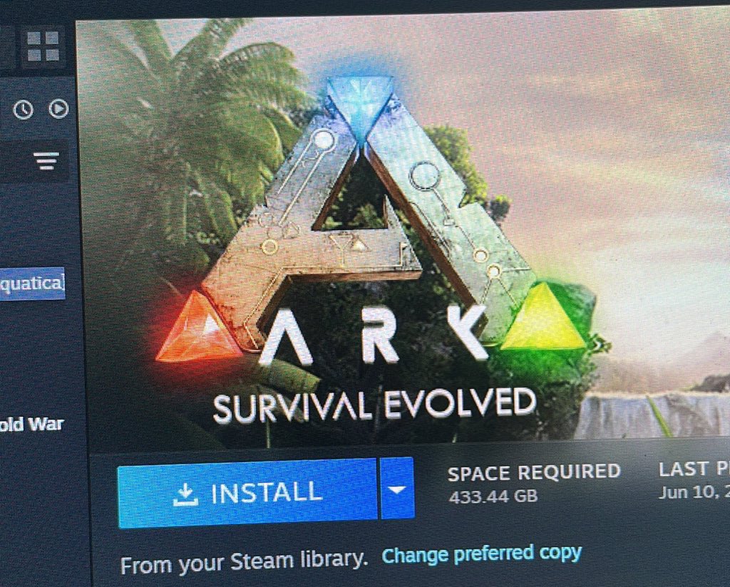 PreHistEmpress's tweet photo. @LowkeyQ27 @Imprintszx @pinknishii Unfortunately Ark SE exists.. https://t.co/RLfLLynq0y