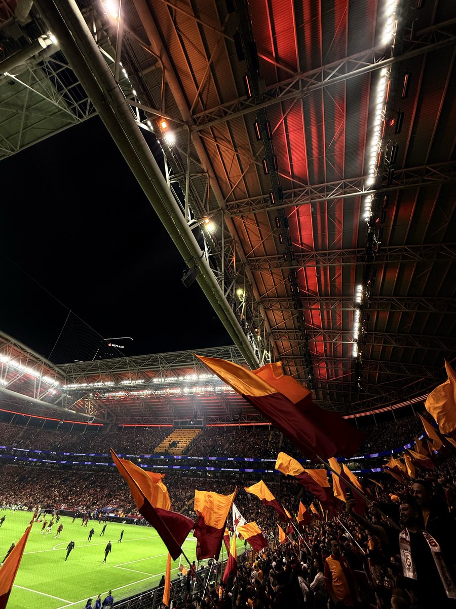 YellowRedZone's tweet photo. https://t.co/4Le9o5jBYM