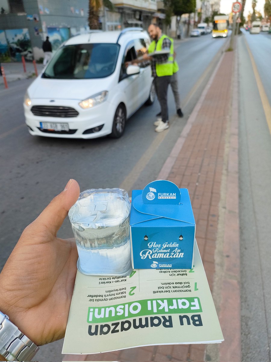 Usamecbk's tweet photo. #RamazanRuhunuYaşat
Ramazan gelmiş hoş gelmiş ❤️
Yıl başı gelince her yeri donatan belediyeler ramazan gelince neredesiniz??? https://t.co/YIgSXrm0GX
