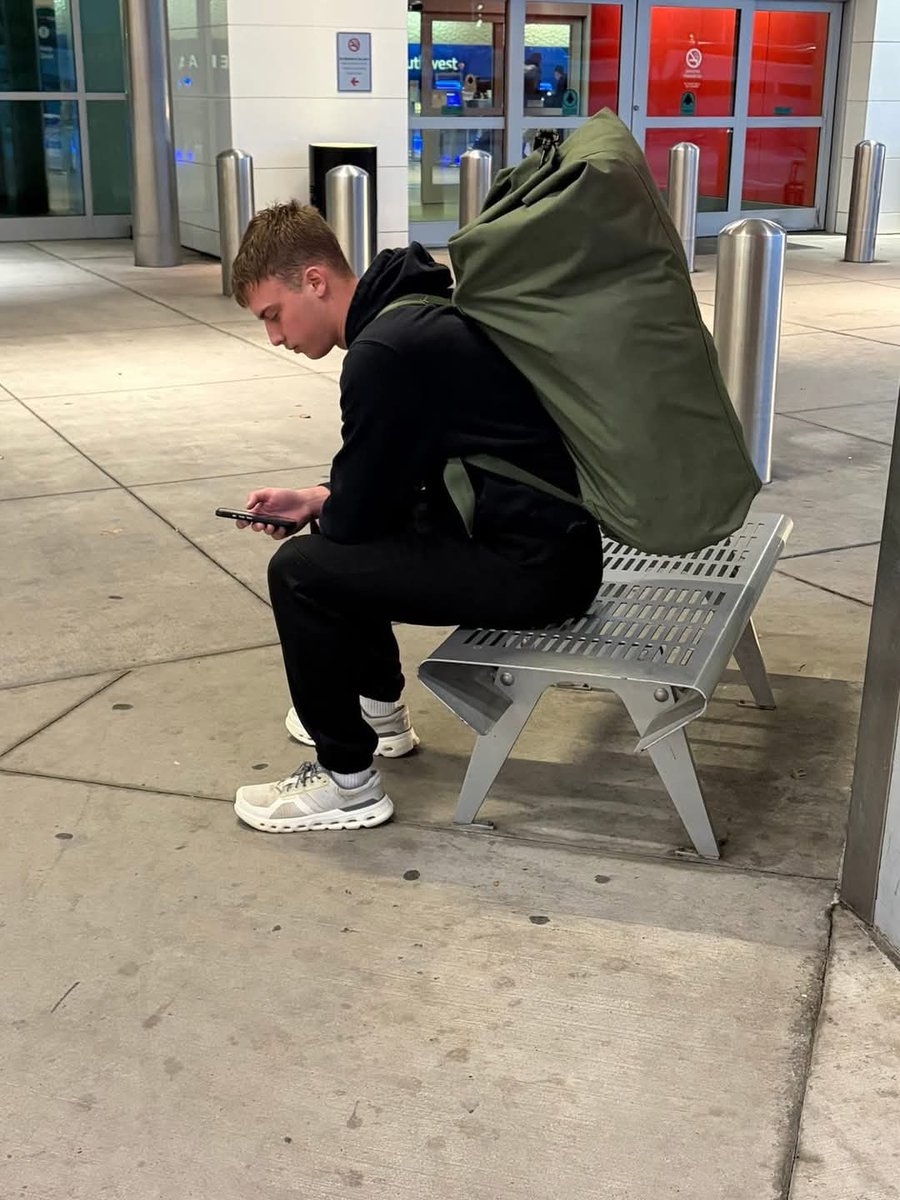 Sara batton tweet media