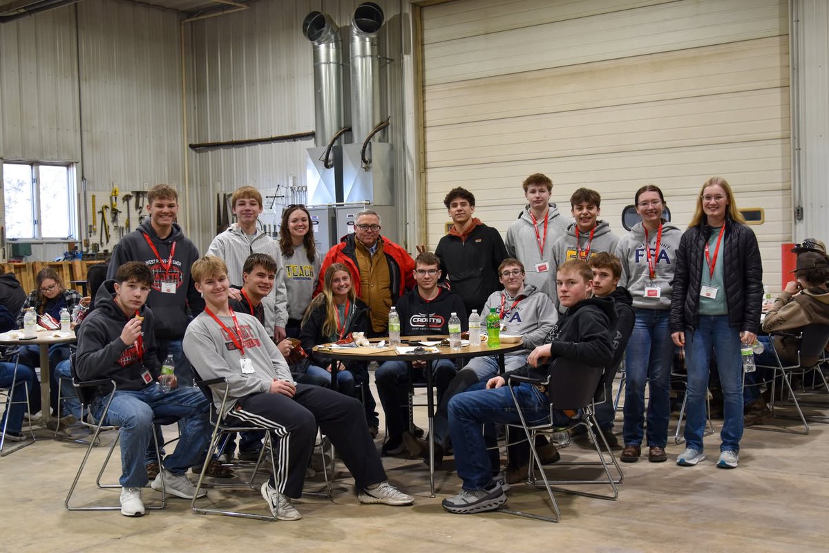 UNL_IANR's tweet photo. Hands-on learning. Real-world skills. Future ag leaders. 

The Haskell Ag Lab in Concord is giving students immersive experiences in agronomy, forestry, meats, and more — building career-ready skills beyond the classroom.  

🔗 Read more: https://t.co/Ze8ZbfQR2v https://t.co/BlqRAhXlvw