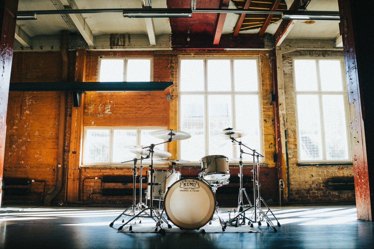 DEAD STARS feat KELLIN QUINN &amp; ADAM ON EARTH 💀✨