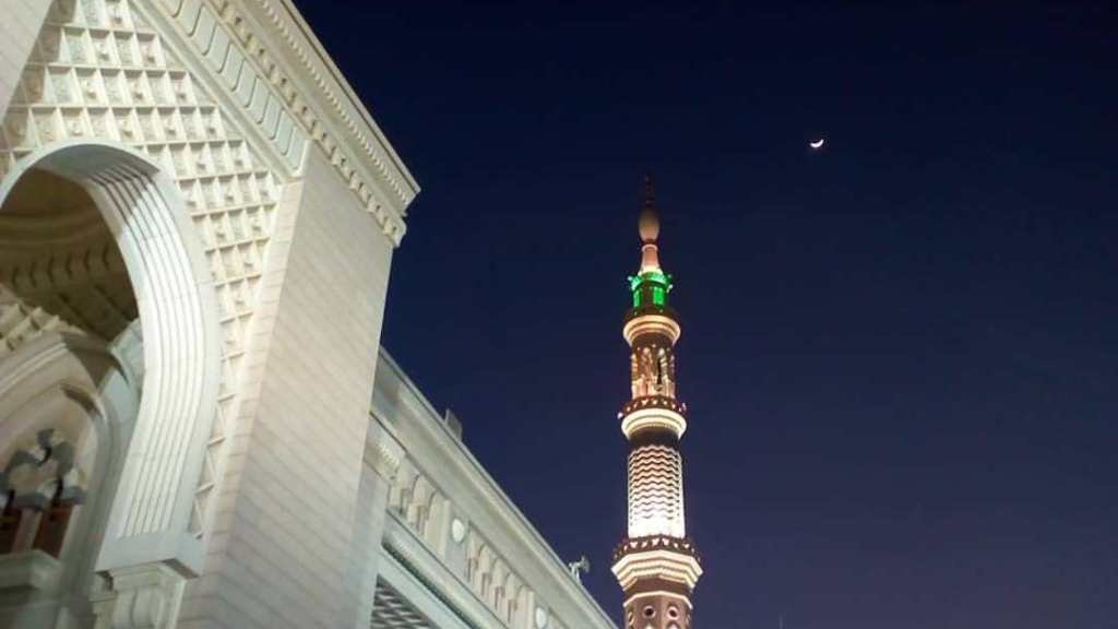 🍂 قال الله تعالى: 
(يا أيها الذين آمنوا كُتِبَ عليكم الصيامُ كما كُتِبَ على الذين مِن قبلكم لعلكم تتقون).
[سورة البقرة: 183]

                       ((لعلكم تتقون))! فلنتأملها جيدًا ولنجتهد في تحقيقها! 

🌾أسأل الله تعالى لي وللجميع الإخلاص والعون والسداد.
#ليلة_1_رمضان1447