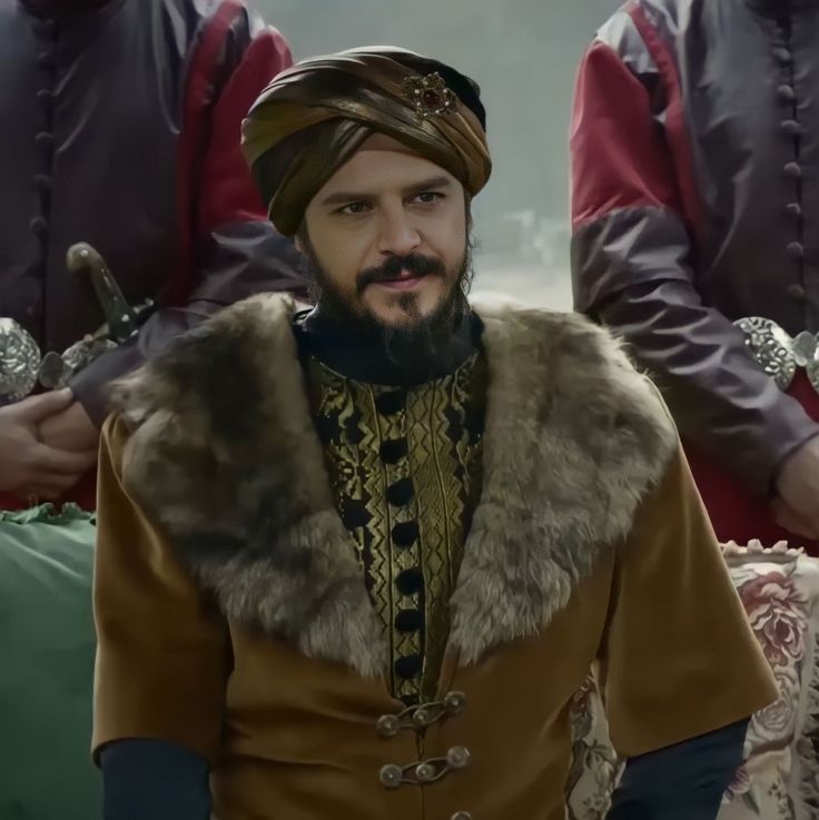 hurremthinker's tweet photo. “my father won't kill me, taşlıcalı.” —şehzade mustafa the day he died

“be vigilant. don't die.” — baelor targaryen the day he died https://t.co/o8hTKJk5a8