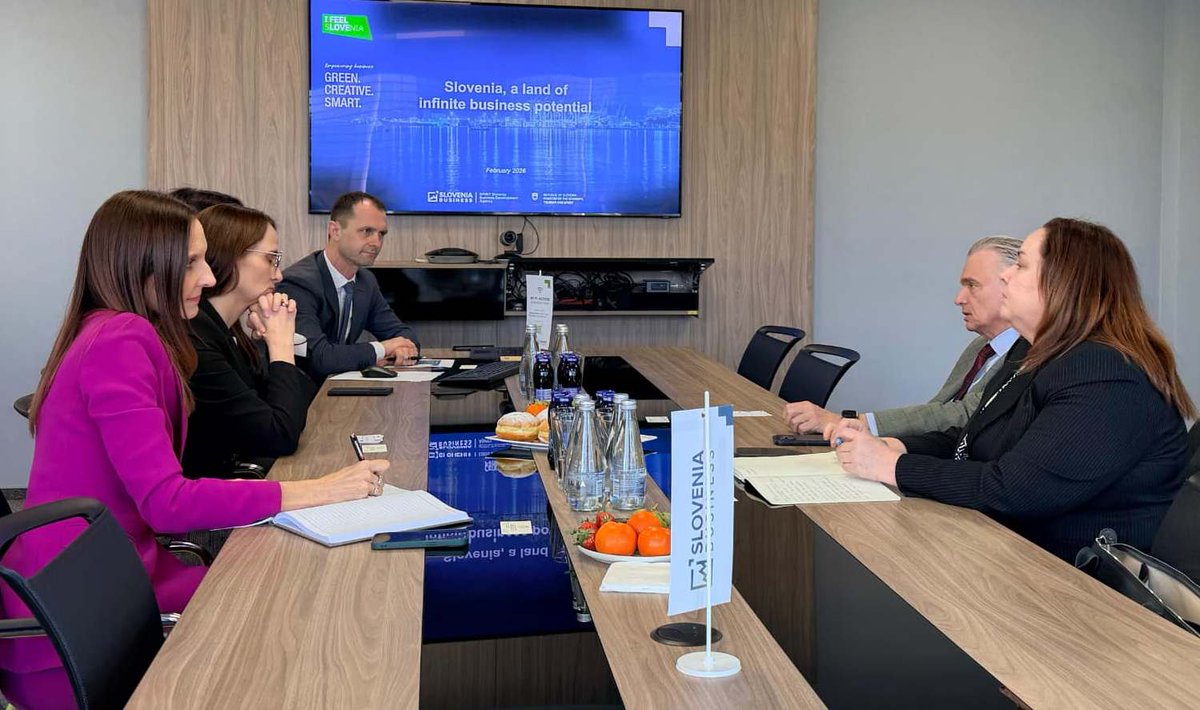 CRcancilleria's tweet photo. El canciller Dr. Arnoldo André y la embajadora Olga Marta Sauma visitaron SPIRIT Eslovenia, agencia de promoción de exportaciones e inversiones. https://t.co/xIbg5hz9S9