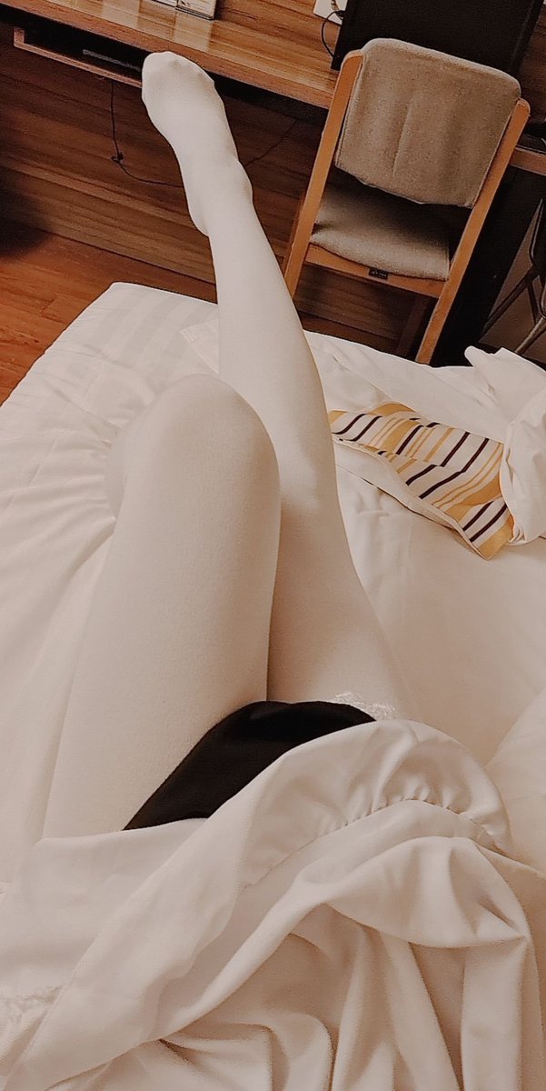lust960's tweet photo. 额，新年快乐 https://t.co/zdhutrHu5I