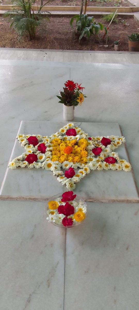 lettersonyoga's tweet photo. There are two conditions, one of Ananda, another of great calm and equality in which there is no joy or grief. If one attains the latter, afterwards a greater more permanent Ananda becomes possible.

Sri Aurobindo https://t.co/G4XynJiPDV