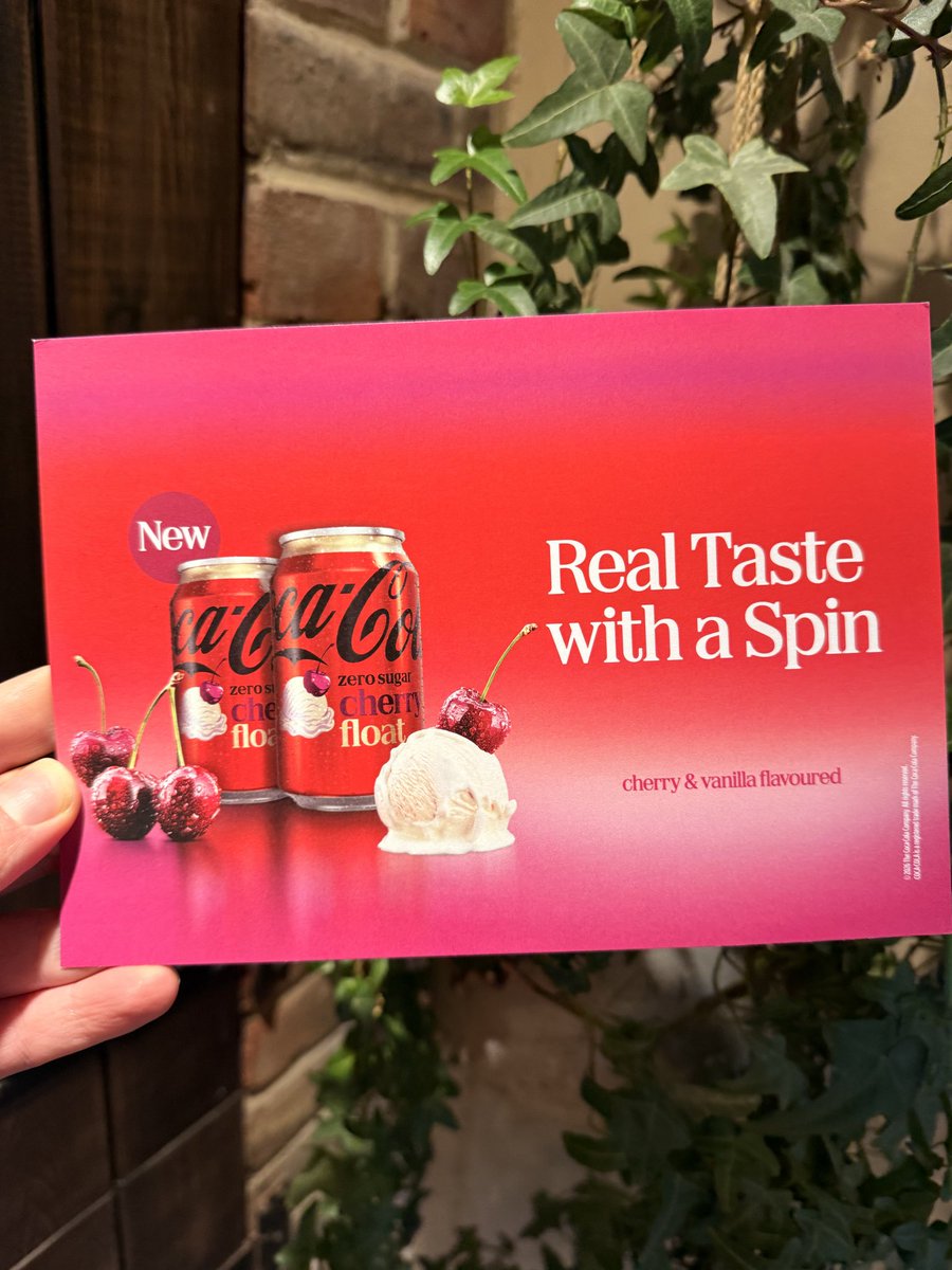All_Things_New_'s tweet image. [Gifted] Cherry Float Coke! 🍒 Out now @CocaCola_GB #cocacola #cherrycoke #coke #wellthisisnew #gifted