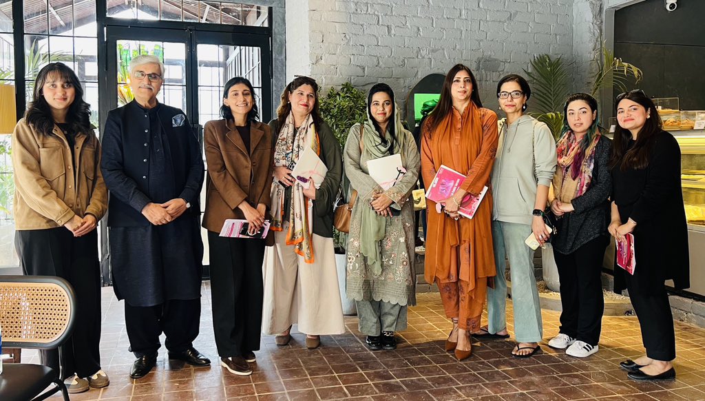 Mary James Gill tweet media