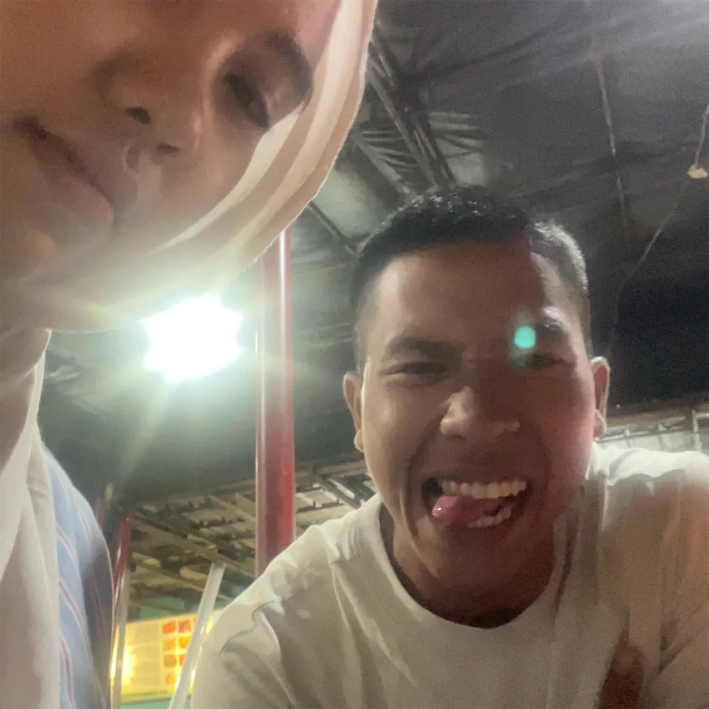 hadehwcapek's tweet photo. Aku happy banget kamu usahakan datang malam itu, aku selalu berharap semoga kamu ga pernah berubah. But you doo… Aku gatau bagaimana cara aku harus kasih tau kamu, karna mungkin kamu begini karna kamu yang baru sibuk?? Aku coba buat ngertiin kamu dulu ya😇. Semoga kamu sadar💗 https://t.co/4GLQNqmyMZ