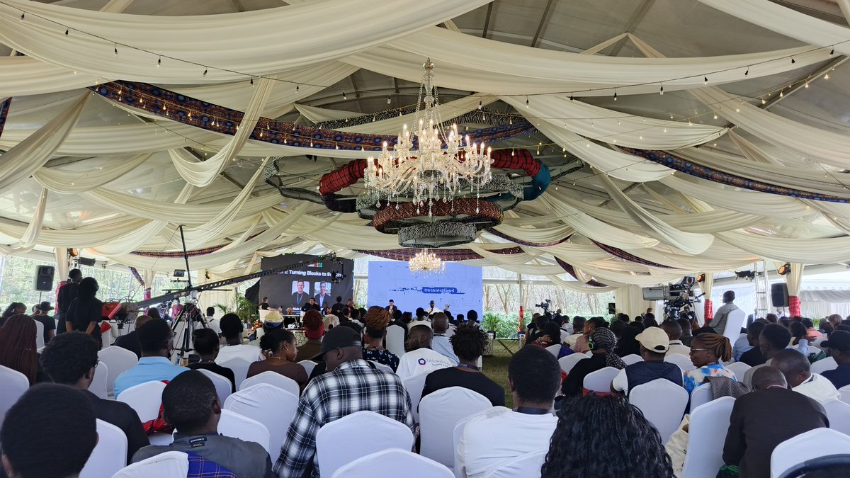 Karianjahi🔺️ tweet media