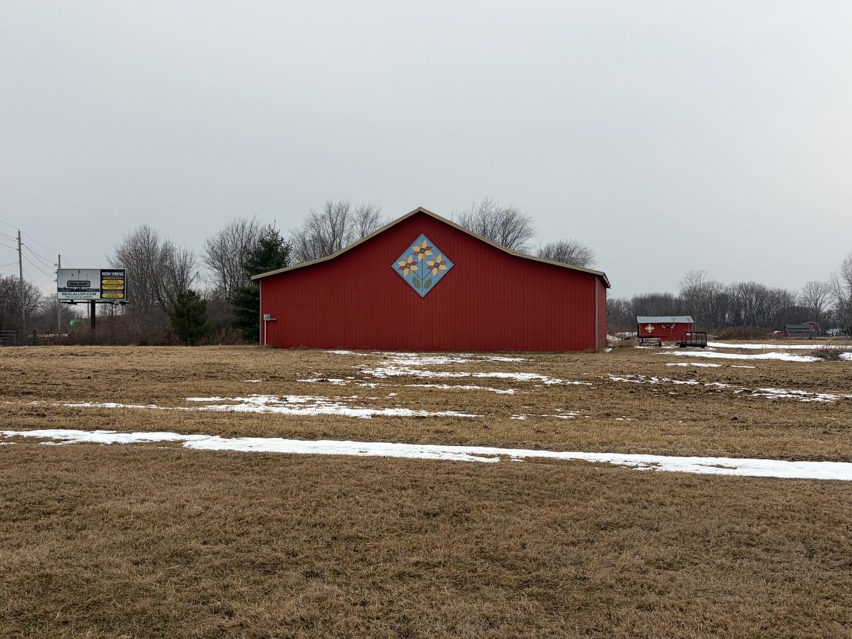 MarkWerling5's tweet image. Barn with Pennsylvania Dutch design.  Miami County, Indiana.  #Rural #Barns