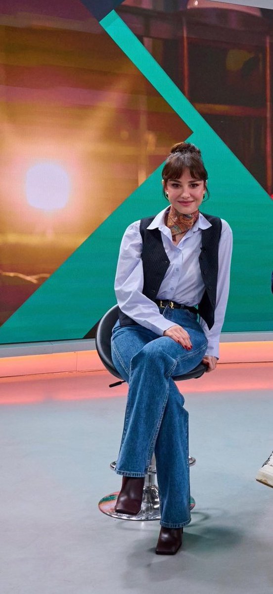 yagmure1997's tweet photo. #ÖzgeGürel #birdinle çok tatlı bebeğim Maşallah diyorum saçları böyle çok yakıştı🥰🥰��️♥️❤️🧿🧿 https://t.co/8m7OFNTAwL