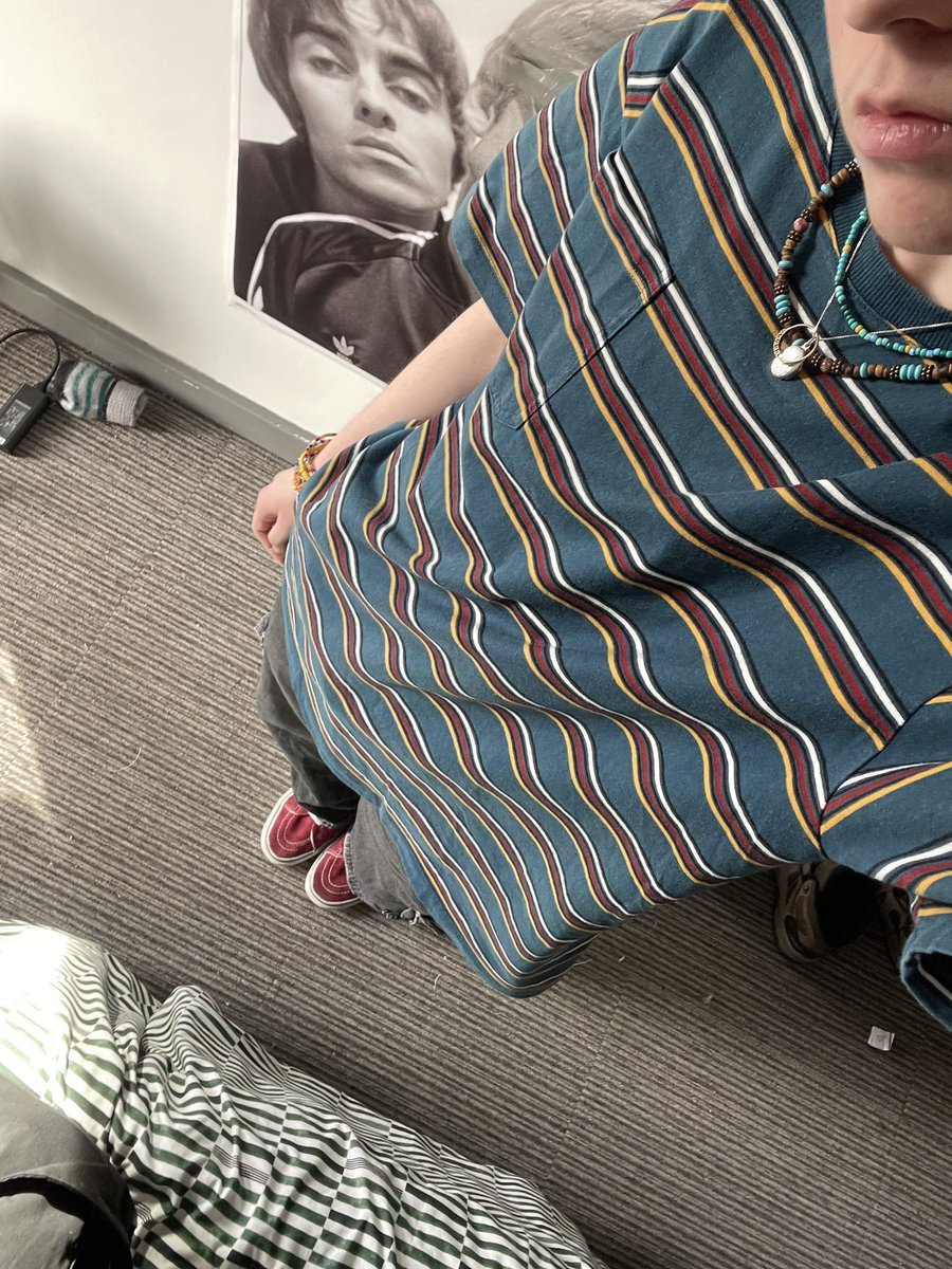 beetlejarv's tweet image. coxon bounding today #stripes