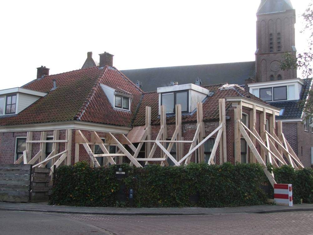 <a href="/lidewij_devos/">Lidewij de Vos</a> ???
Groningen-Veld blijft gesloten!!!
Ook politiek Den Haag, heeft de Groningers decennialang Belogen, Bestolen en Bedrogen!!!
Groningers worden nog steeds genaaid, door o.a. <a href="/NCGroningen/">NationaalCoördinator</a> en <a href="/SchadeloketIMG/">Schade door mijnbouw</a>

MijnbouwEllende #Groningen
Grootste na-oorlogse Man-Made Disaster in NL