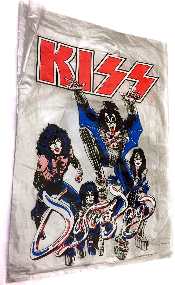 allozall80's tweet photo. The KISS Show Bag from the 80's Sydney Royal Easter Show - peak Easter Show moment for me!
What was your favourite Royal Easter Show Bag? https://t.co/yoGESa8oXp