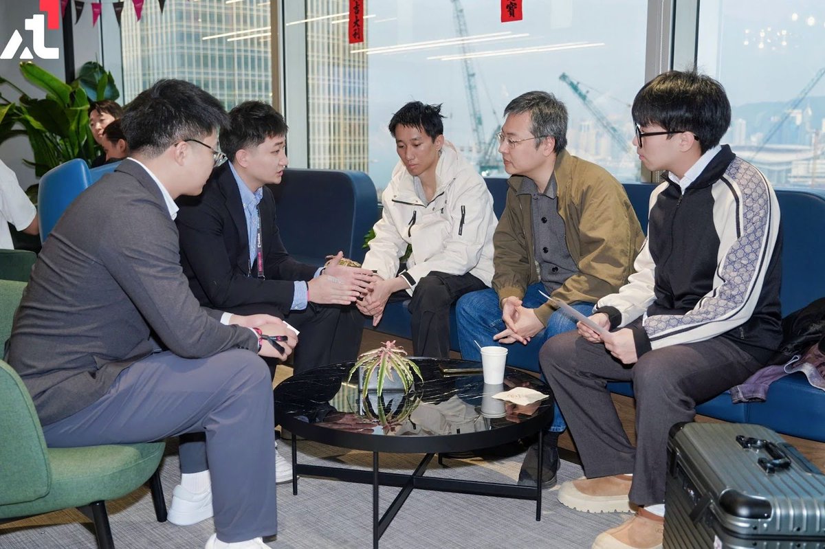 Avalanche Team1 tweet media