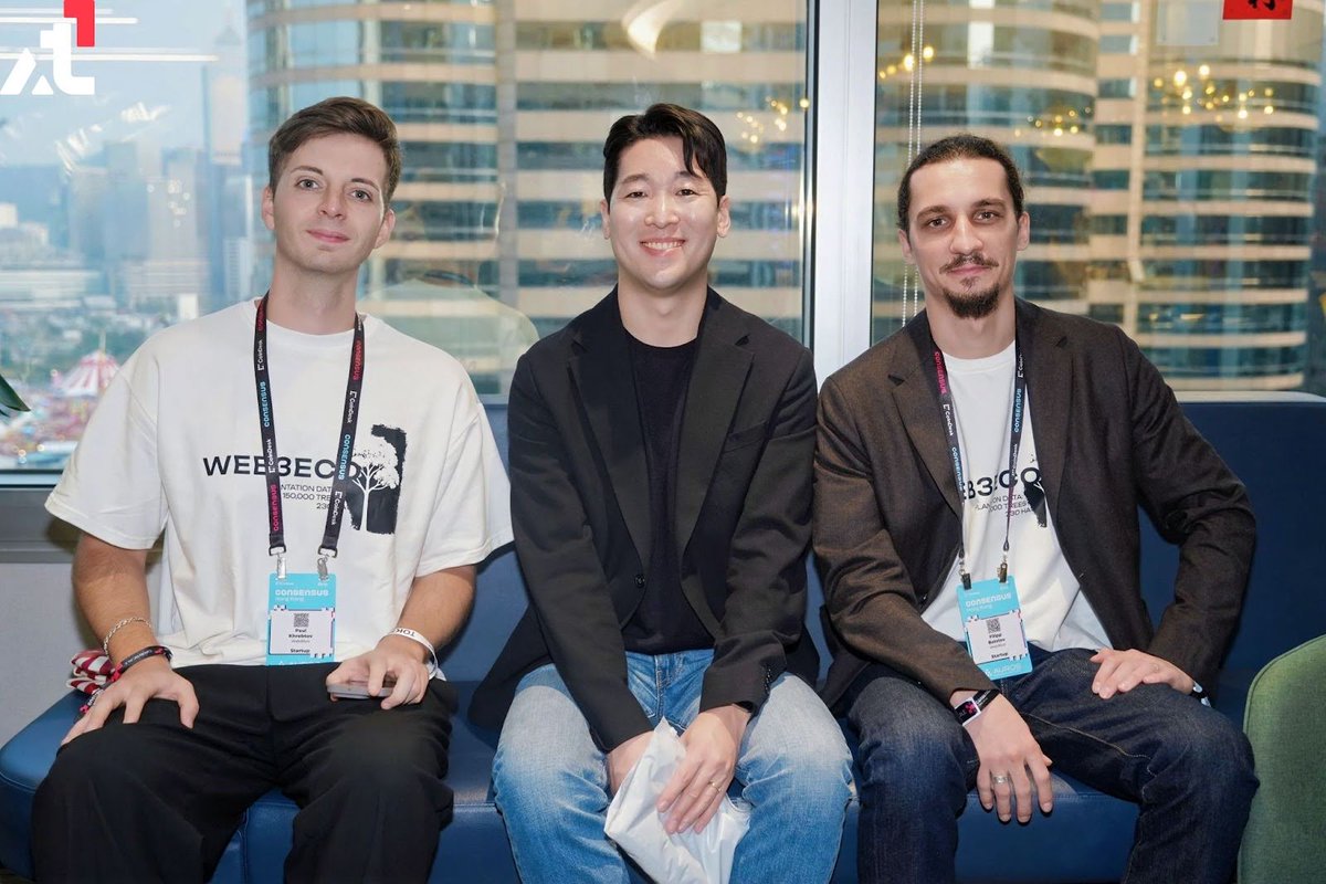 Avalanche Team1 tweet media