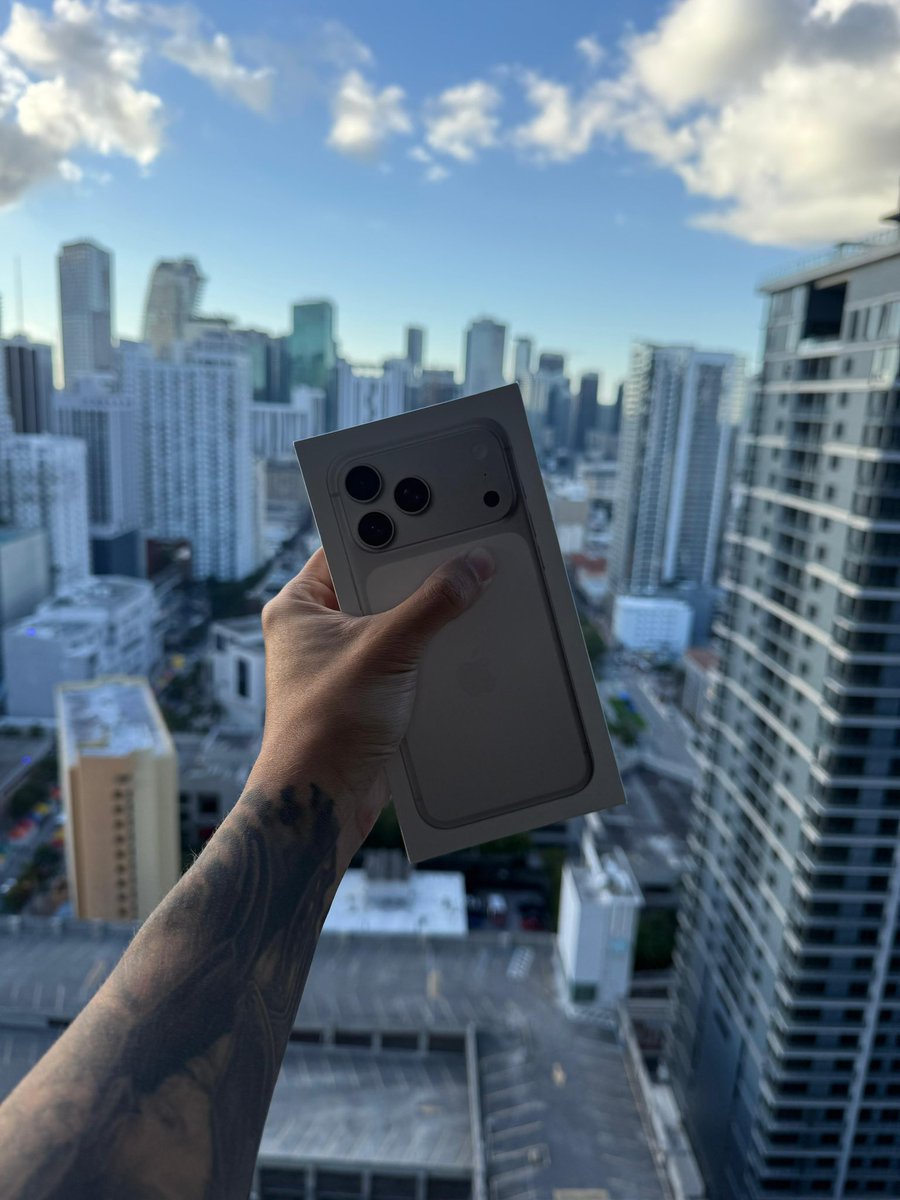 SORTEO - IPHONE 17 Pro Max - 📱🔥

Sí, REAL (sin trucos ni sorteos falsos).
Voy a regalar un iPhone 17 Pro Max.

¿Por qué? Porque ya somos más de 120.000 en mi comunidad y quiero agradeceros de corazón todo el apoyo. ¡Seguimos creciendo y rompiendo el mercado juntos! 📈🏆

Para