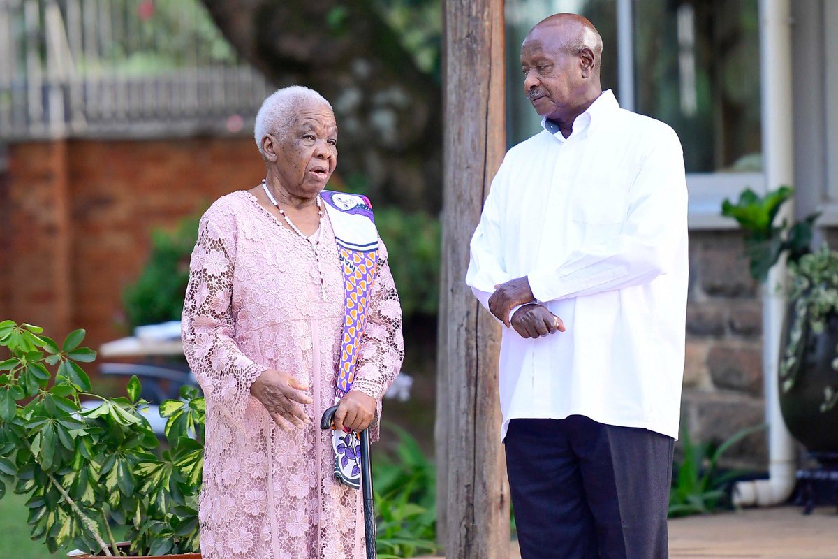 Acholi goddd tweet media