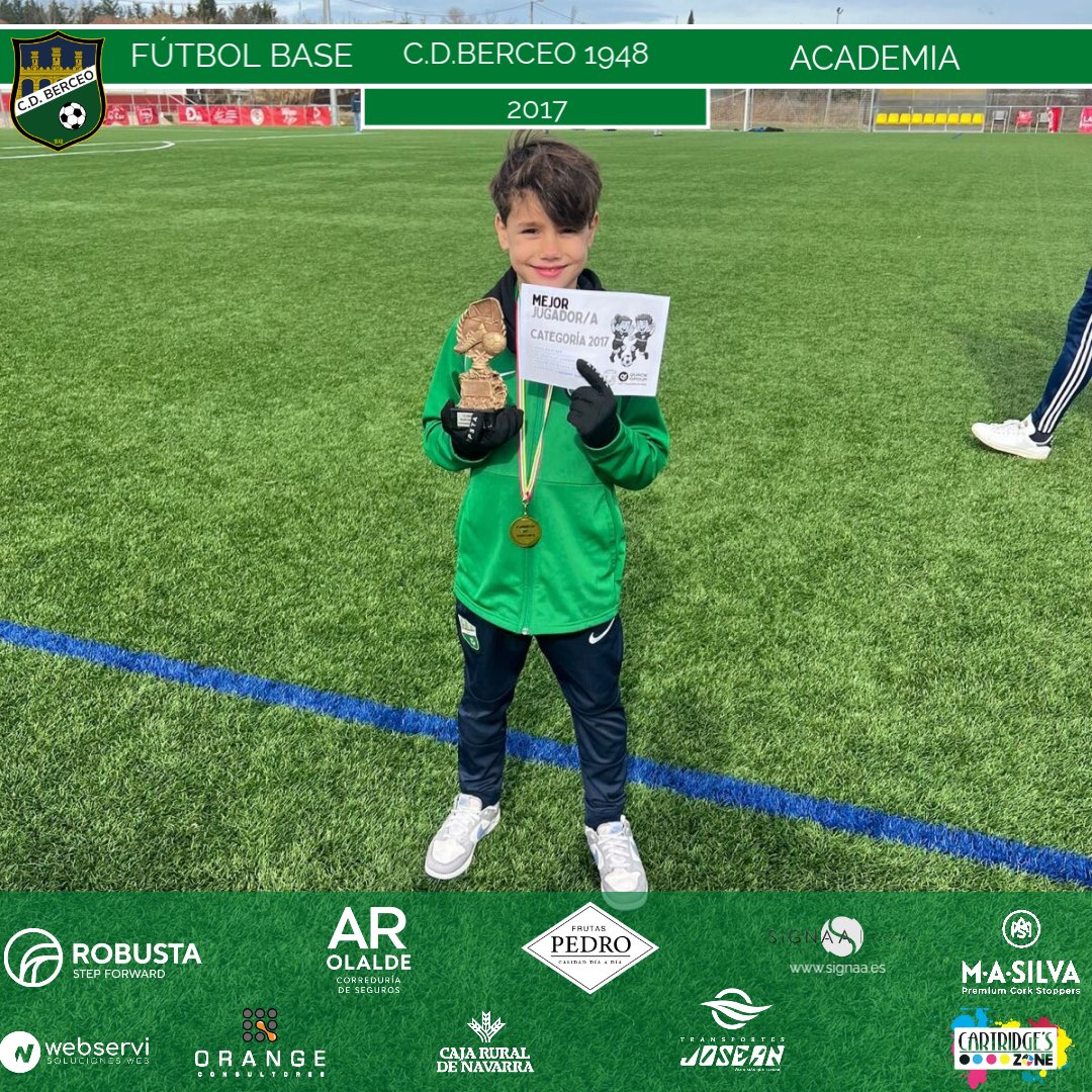 FUTBOL BASE |
Durante el fin de semana pasado se disputó el III Torneo de <a href="/cdsanmarcial/">CD San Marcial</a> <a href="/efblardero/">Escuela Fútbol Base Lardero</a> .
🥈 2017
🧤 Mejor jugador Guillermo Rioja 

💚💙💚💙