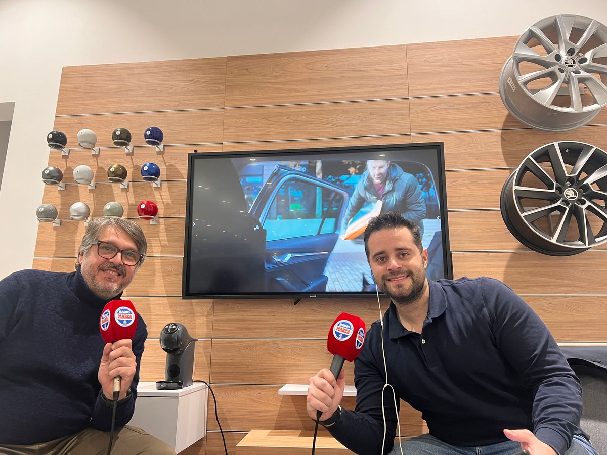 RMarcaAsturias's tweet photo. 🚗 Ya suena #MarcaMotor con @Gabri_Gallego13 y Alejandro Becerra desde Skoda (Grupo Alecar)
📍 Concesionario de Lugones
En el 1️⃣0️⃣1️⃣.7️⃣ FM (Gijón y Avilés)
En el 1️⃣0️⃣5️⃣.0️⃣ FM (Oviedo)
En la App 📲
En la web 💻
#SintonizaTuPasión
#LaRadiodelDeporteAsturiano https://t.co/GL72nfvLJ6