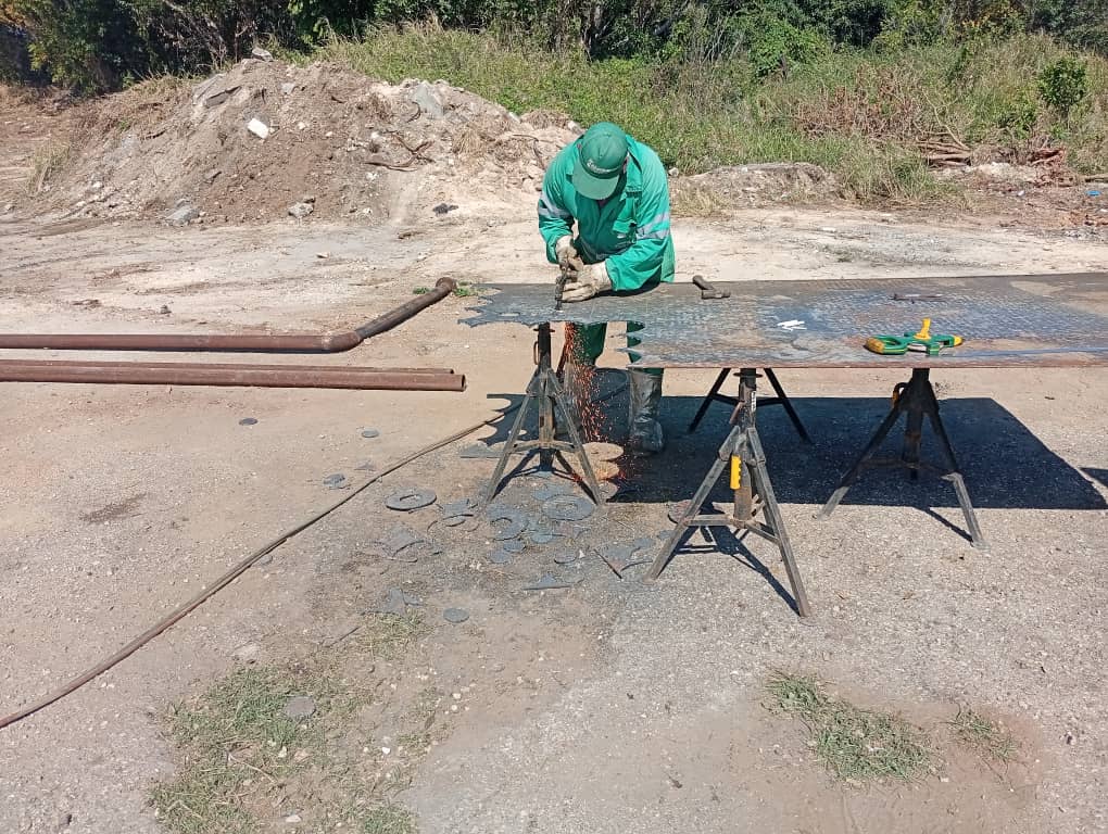 La Dirección de Administración de Inversiones de la EIPP se encuentra en el Policentro de Boca de Jaruco, donde  se realiza la  inspección  y reparación del tanque de Diésel.
Además se efectúa el corte y preparación de los separadores para la línea de diésel.
#Cuba
#EIPP