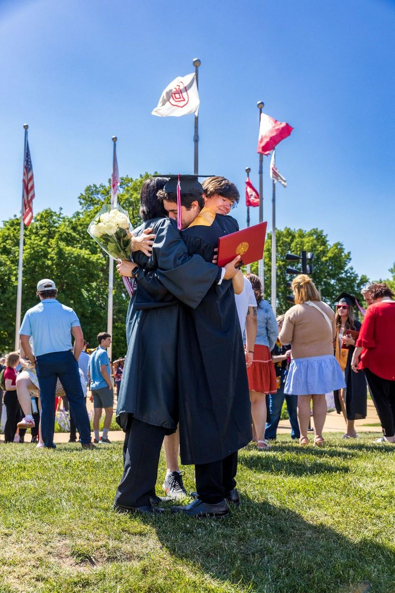 bradleyu's tweet photo. 3 years down, 3 more months to go for the Class of 2026!
#BradleyGrad #BradleyUniversity #SpringCommencement #ClassOf2026 https://t.co/dKBUJPGXHk