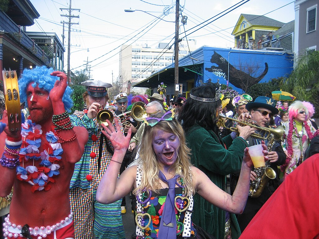 RegionsFrance's tweet image. 🌟Carnival and Mardi Gras:
– A time marked by celebration and sometimes disorder.
🌟Ash Wednesday – 18:
– The beginning of Lent: 
A time to take stock, change direction, and choose conversion.
#Carnival #MardiGras #AshWednesday