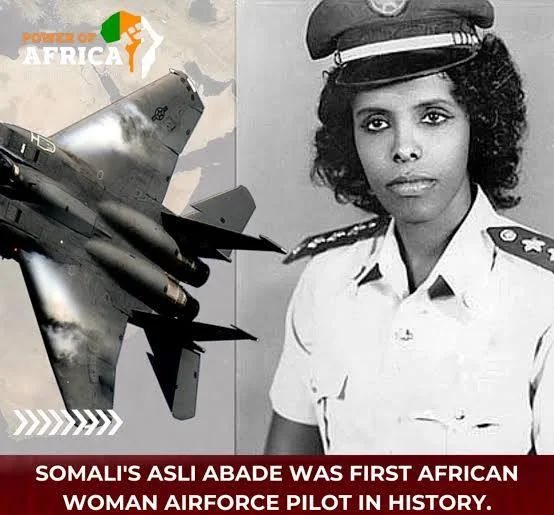 Isirsomali's tweet photo. Before any american women was allowed to be a fighter pilot , somali women were flying 30 years before that . https://t.co/TA4Dhvjfn1