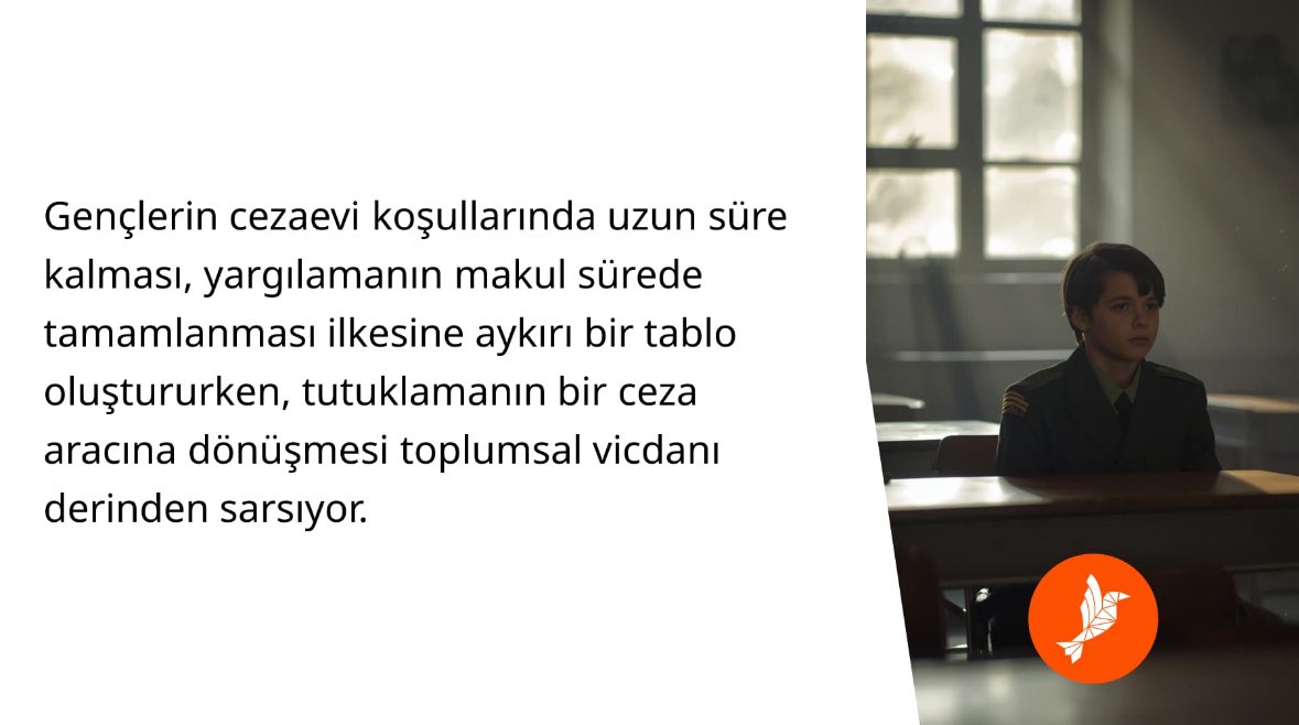 Anayasal güvencelere rağmen hızlı yargılanma hakkının çiğnenmesi, gençleri belirsizlikte bırakıyor. Bu ihmal, bir neslin umutlarını söndürüyor, toplumda derin yaralar açıyor. Gelecek karanlıklaşıyor; mağduriyetler artıyor. Adalet gecikince, herkes kaybeder.

Bu gençler