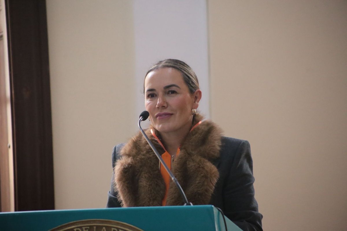 🏛️ El Senado de la República confirió la Orden del Congreso, en el grado de Comendador, a las empresas Maíz Kernel y Grupo Dmoda.

Exaltamos su valioso aporte al desarrollo económico de Colombia 🇨🇴. Un reconocimiento al liderazgo empresarial, impulsado por el senador <a href="/LeonFredyM/">León Fredy Muñoz</a>.