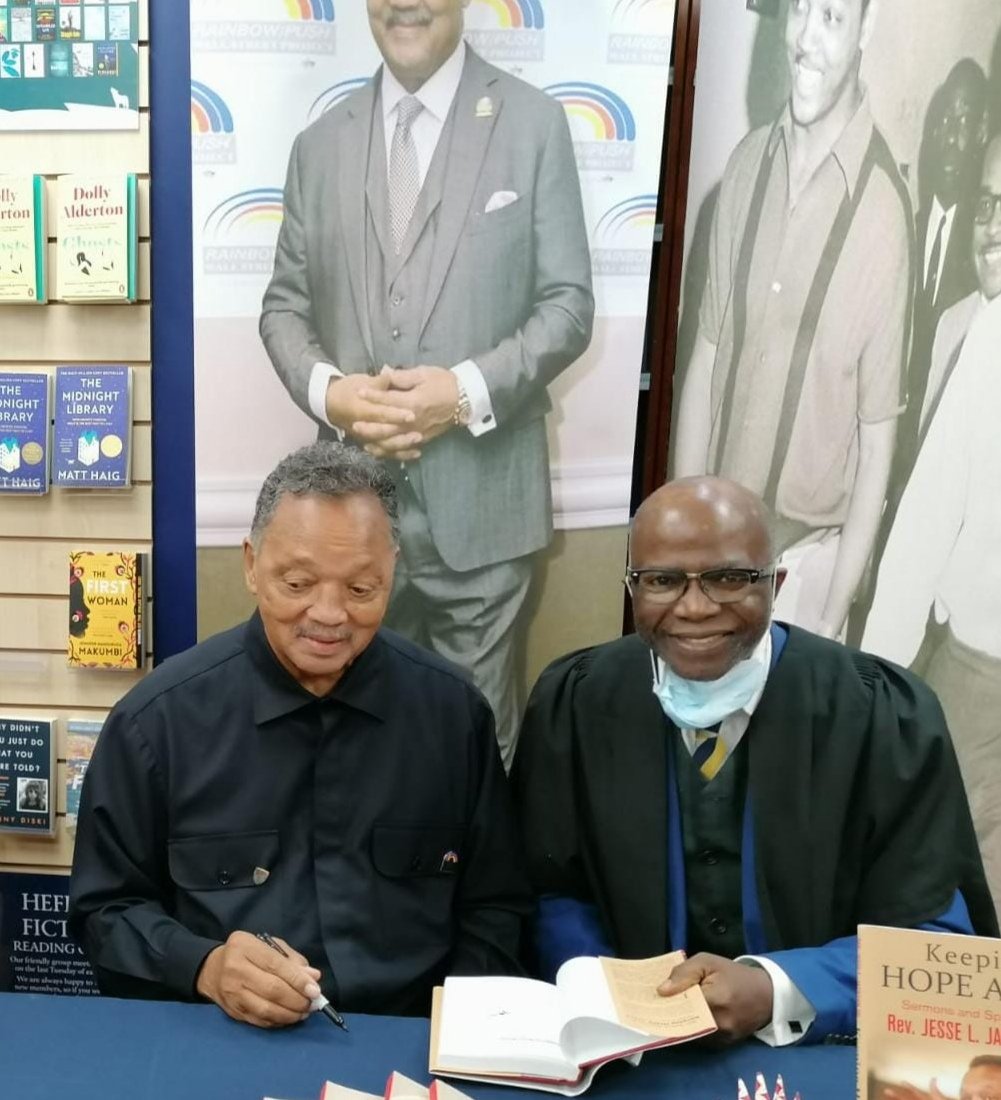 ChrisImafidon's tweet image. To others you were 
Civil rights icon,
Trailblazer,
Extraordinary tour de force,
Man of incredible courage, 
The greatest orators in modern history, but to us you were MUCH MORE than words can describe, our mentor, model #RIP #RIPRevJackson👏👏