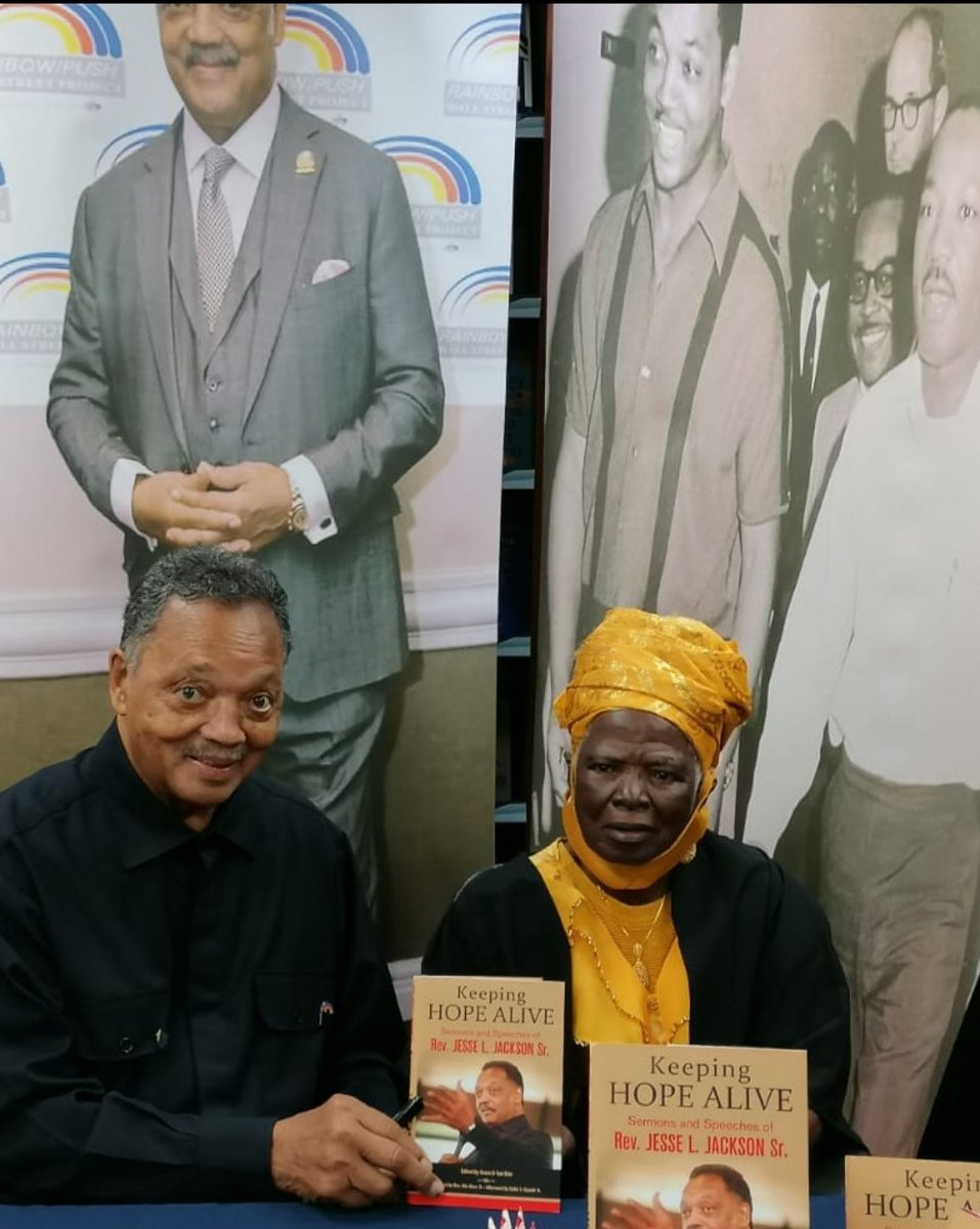 ChrisImafidon's tweet image. To others you were 
Civil rights icon,
Trailblazer,
Extraordinary tour de force,
Man of incredible courage, 
The greatest orators in modern history, but to us you were MUCH MORE than words can describe, our mentor, model #RIP #RIPRevJackson👏👏