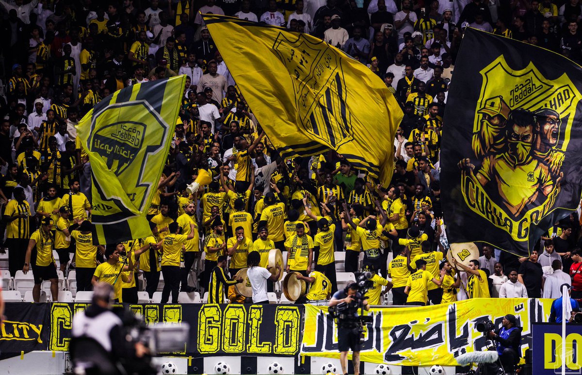 سُـ ومَا💛 tweet media